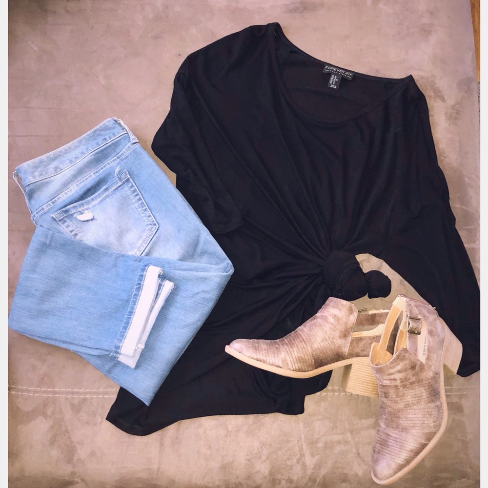 Black Flowy Top